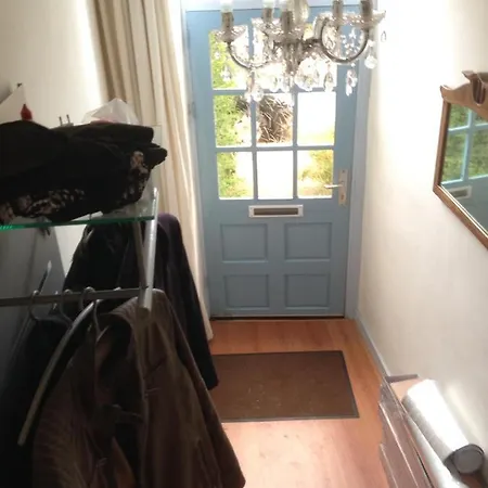 Back-stage Bed & Breakfast