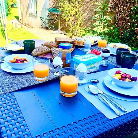 Sunny East Bed & Breakfast *
