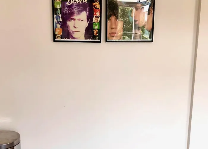 Bed & Breakfast Back-stage