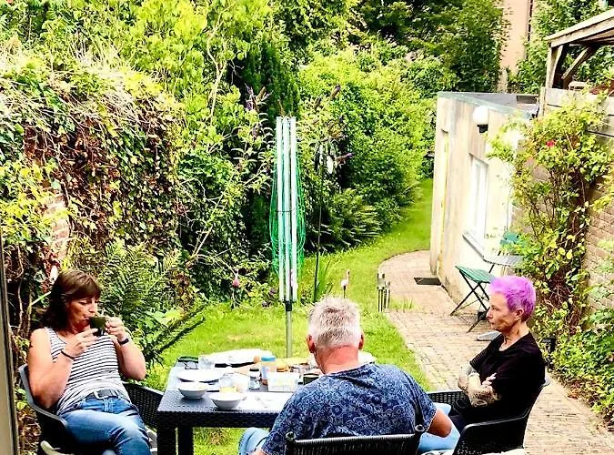 Couette-café Back-stage 3*